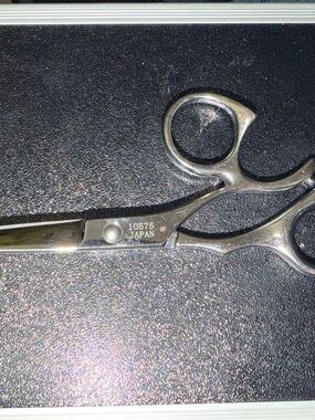 Sam Villa Signature Series Cutting Shear (model 10575)